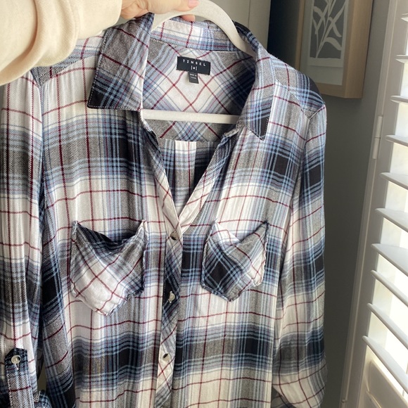 Tinsel Hattie Two Pocket
Lightweight Flannel Button Down - Picture 10 of 11